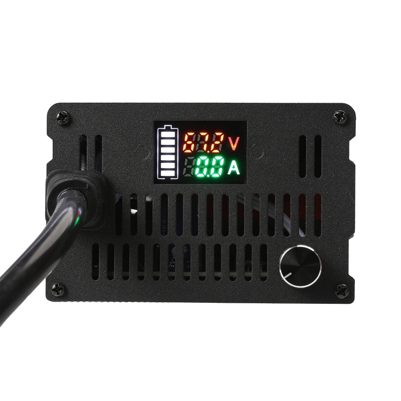リチウム電池充電器 調整可能な電流 60V 1-8A 1-1 - 84V 20A Smart Charger のレビューと価格